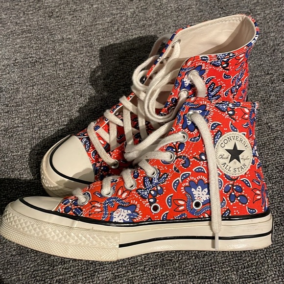 Floral patterned converse chuck 70s high tops - Picture 2 of 7